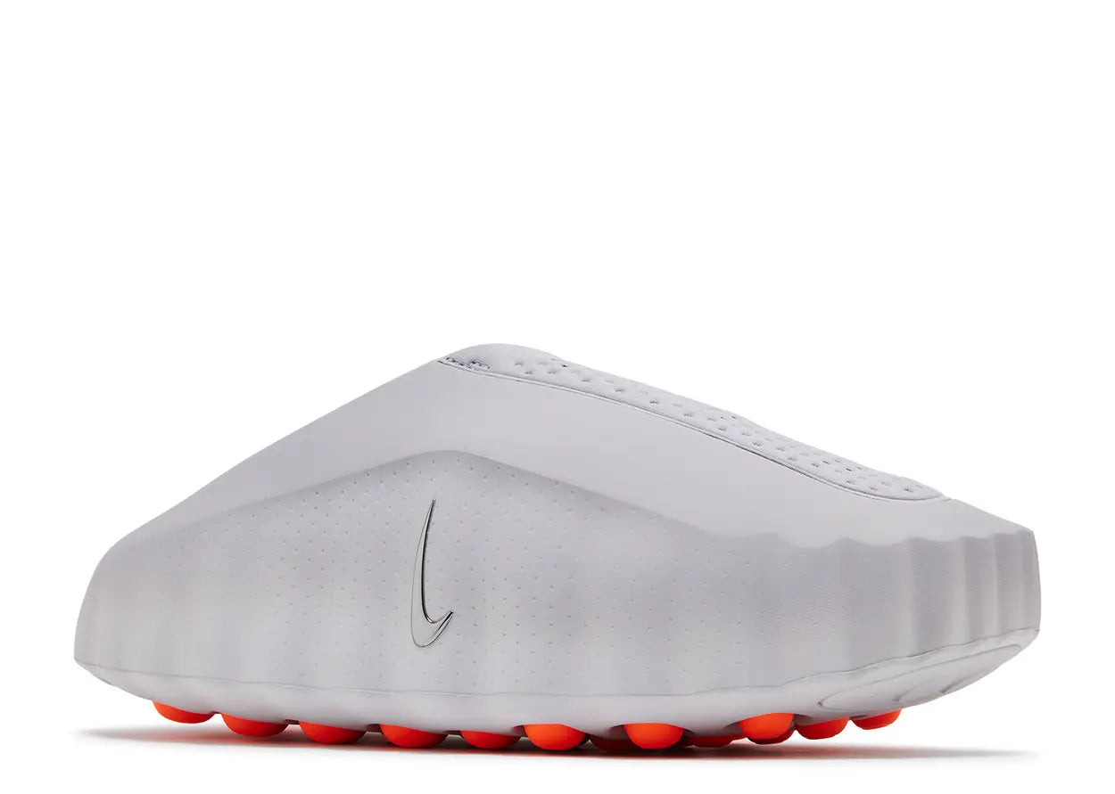 Nike Mind 001