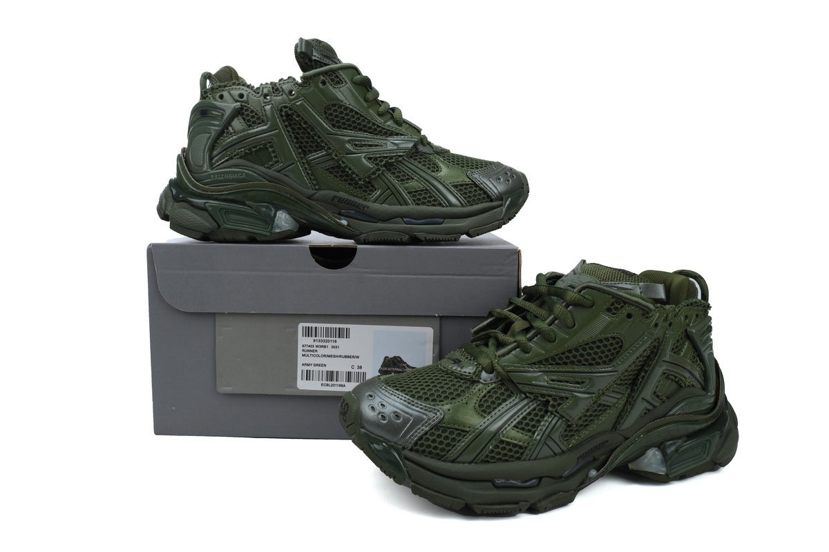 Balenciaga. Runner sneaker Dark Green