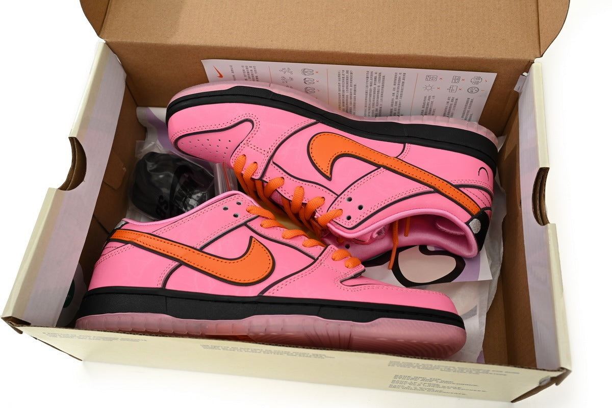The powerpuff Girls x Nike SB Dunk low Blossom FD2631-600