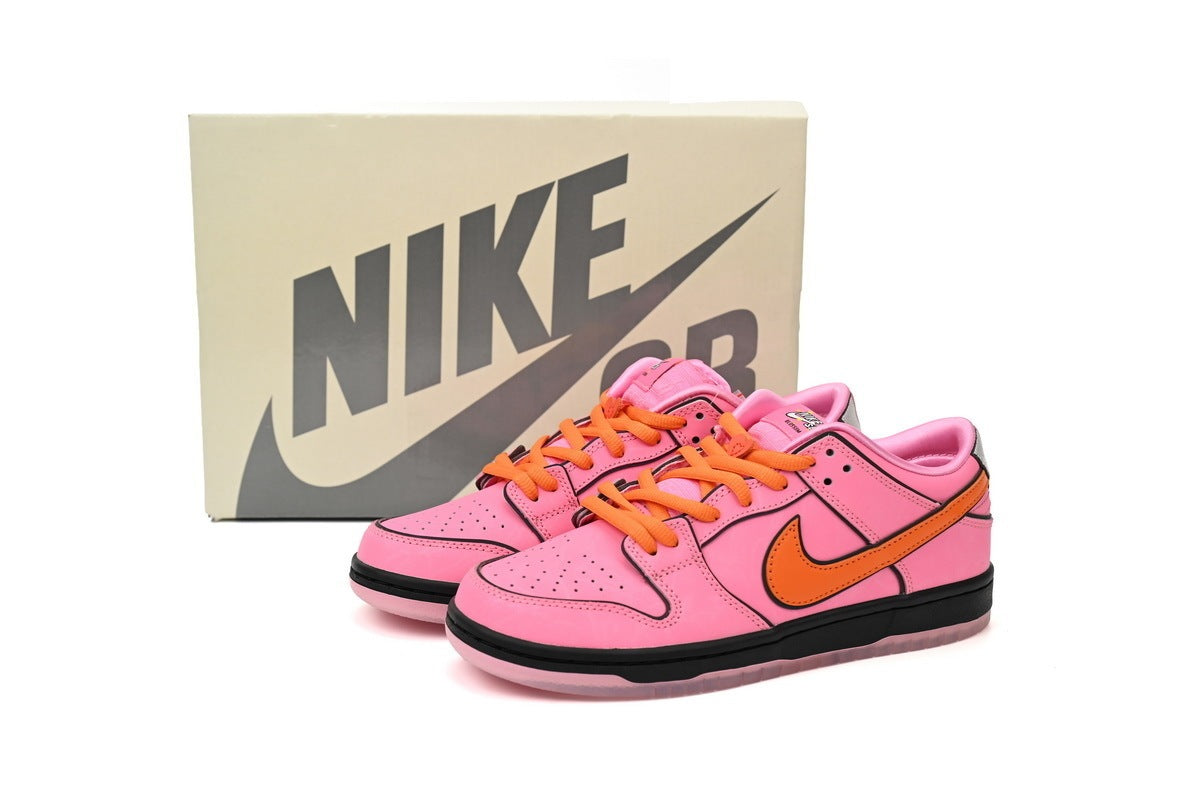 The powerpuff Girls x Nike SB Dunk low Blossom FD2631-600