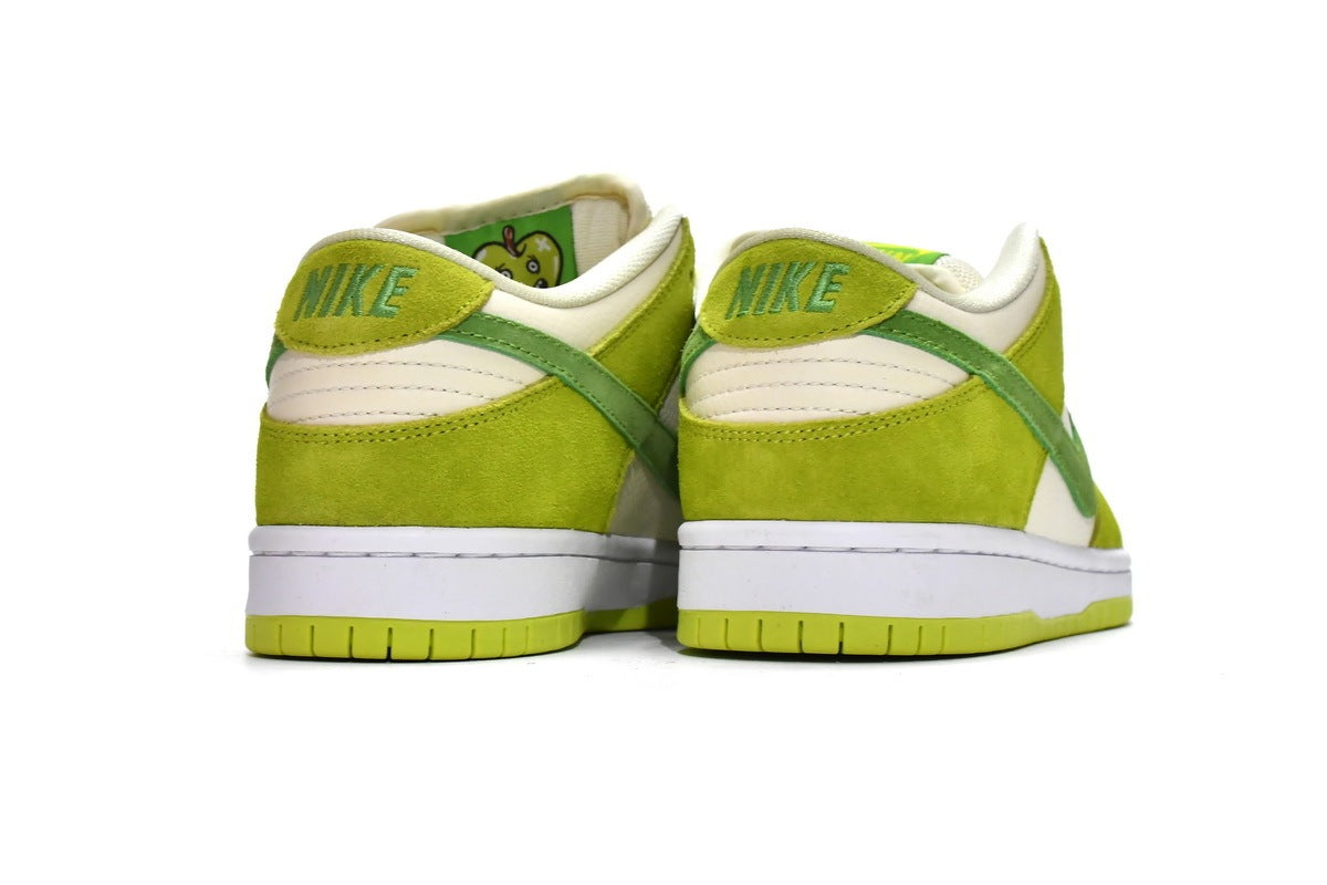 Nike Dunk low sour apple